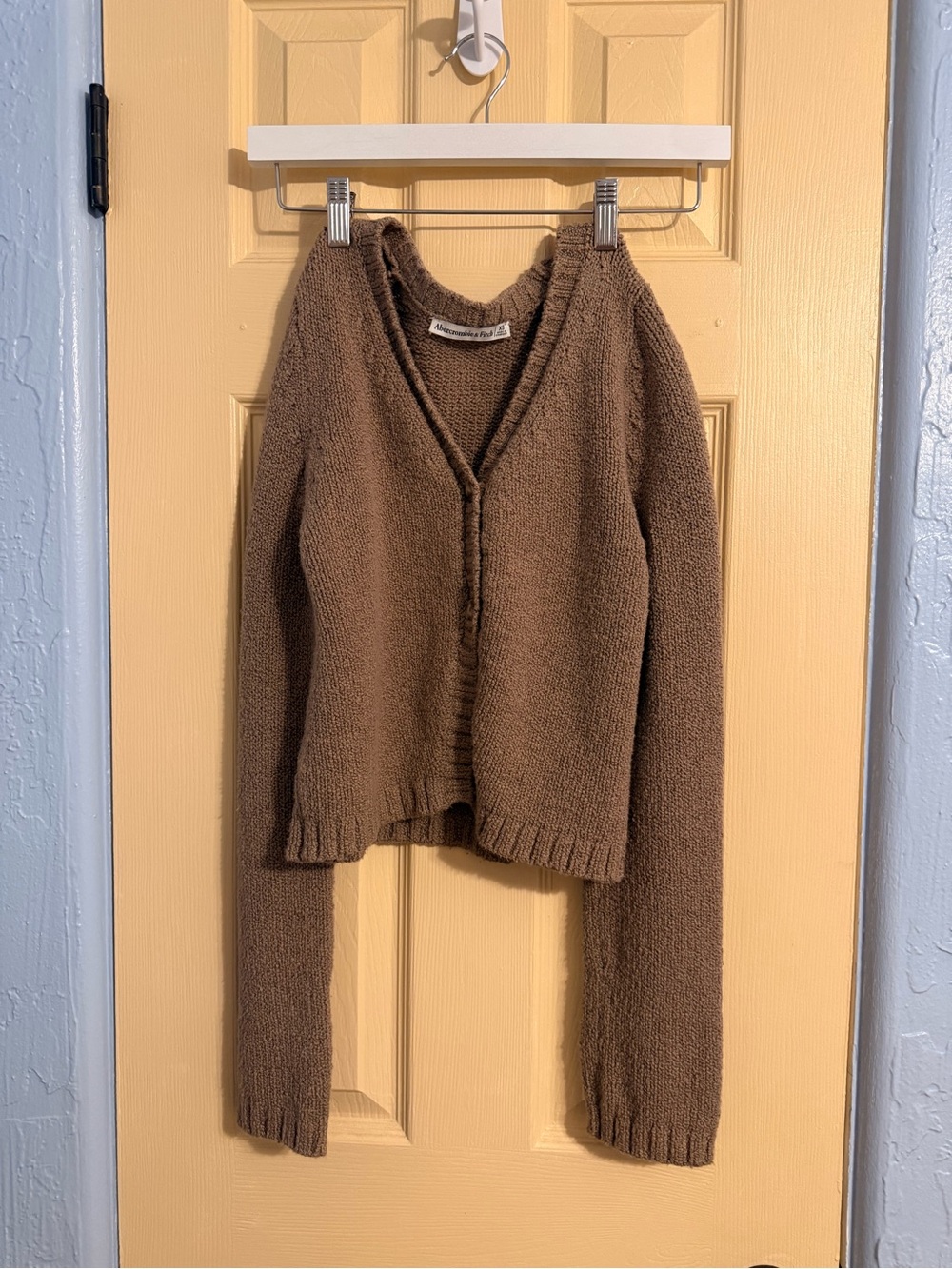 Abercrombie & Fitch Taupe Knit V-Neck Cardigan